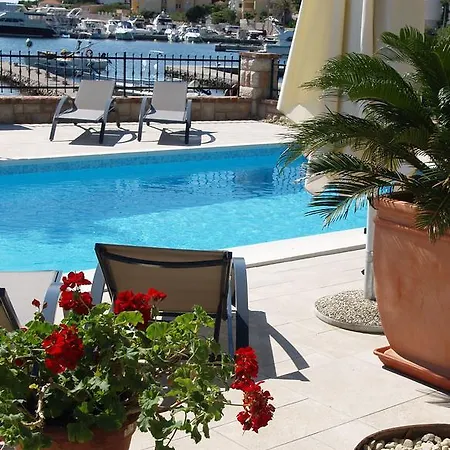 Apartments Villa Papalina 2 Rab Town Room photo