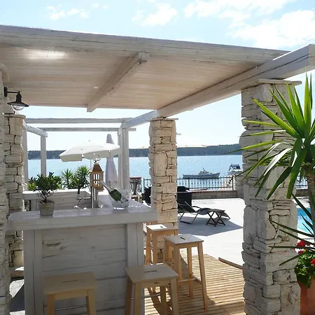 Apartments Villa Papalina 2 Rab Town Exterior photo