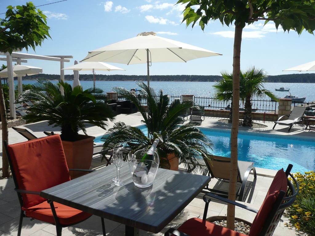 Papalina 2