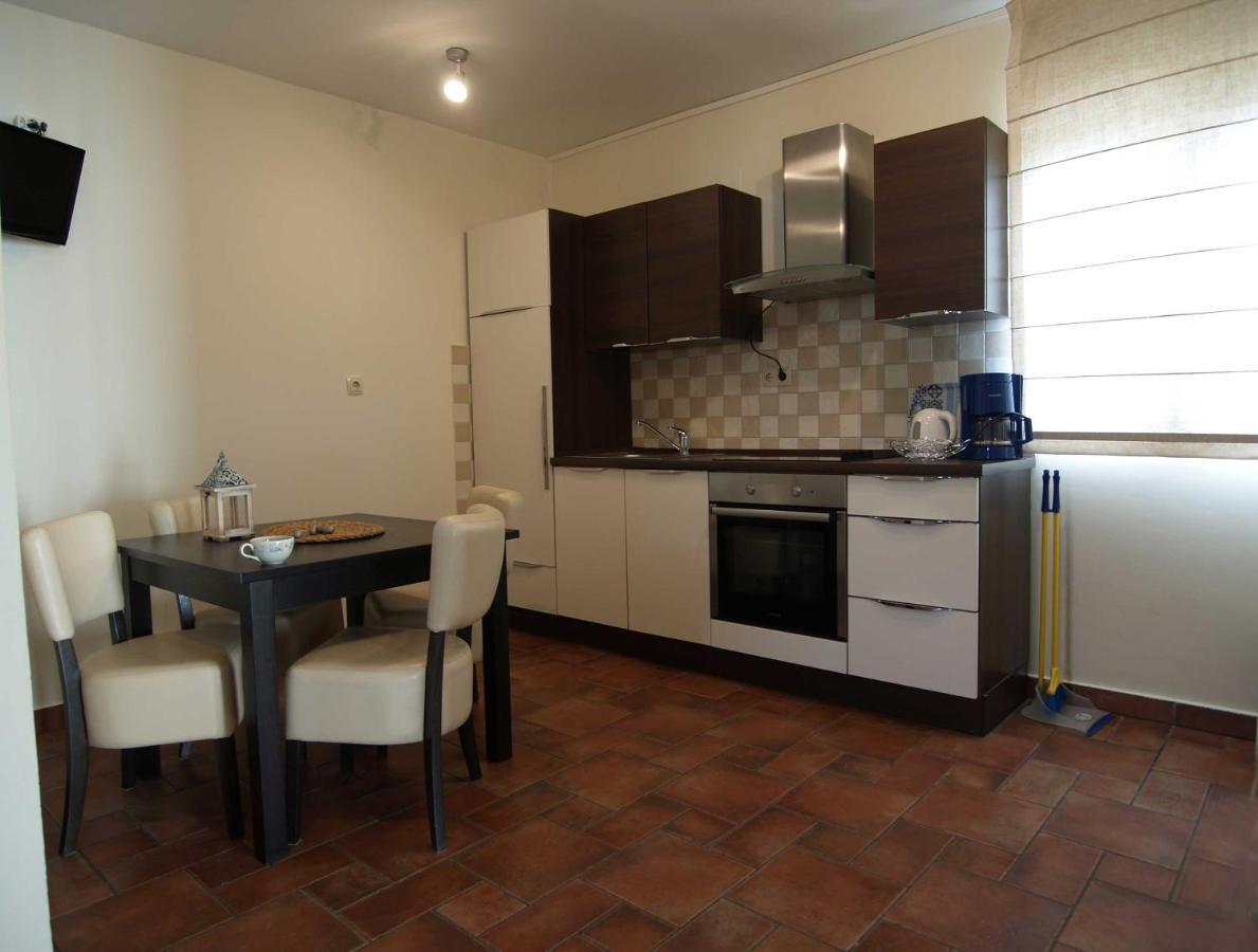 Papalina 2 Apartment